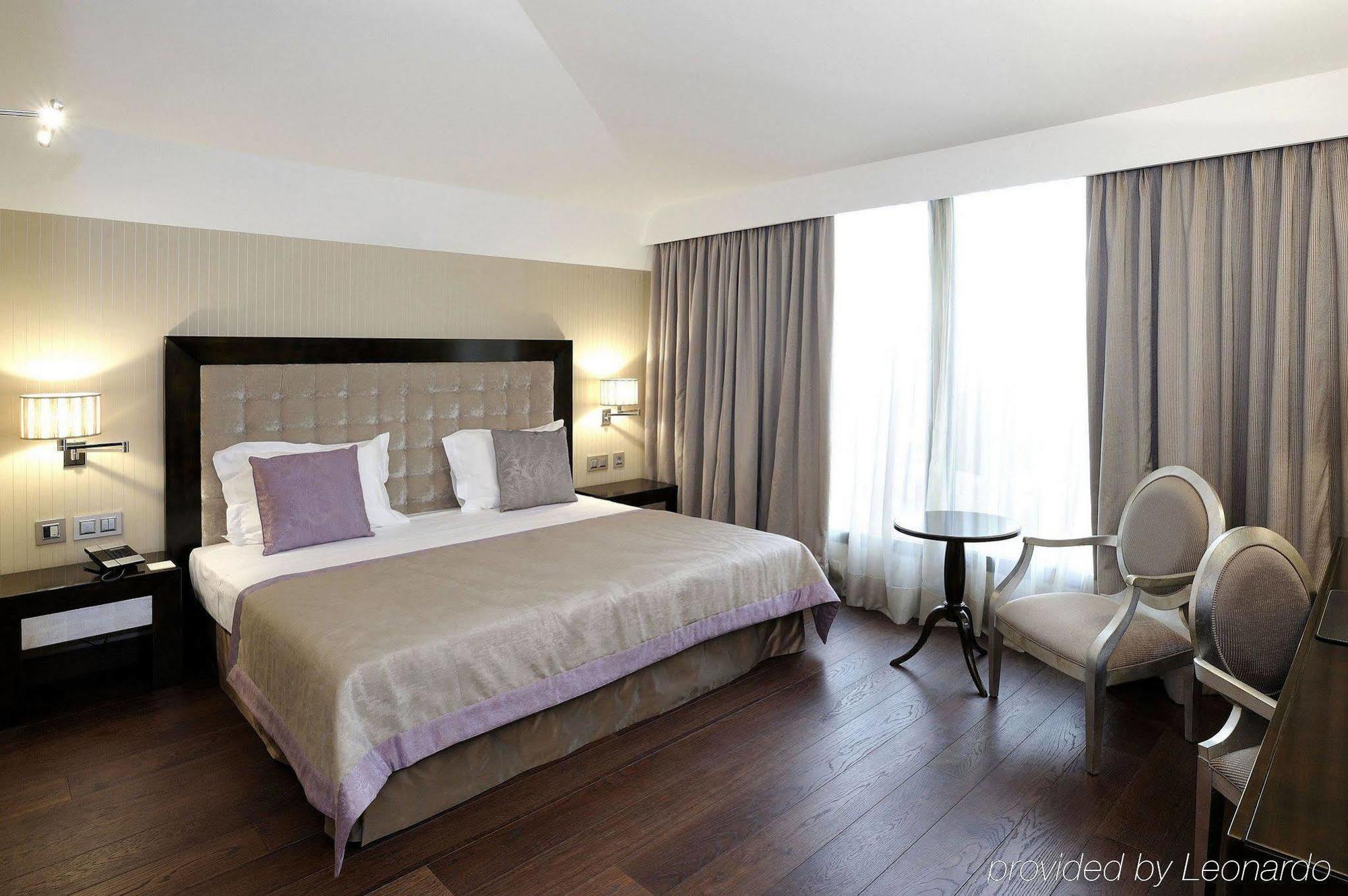 Hotel Dehesa Real Madrid Esterno foto